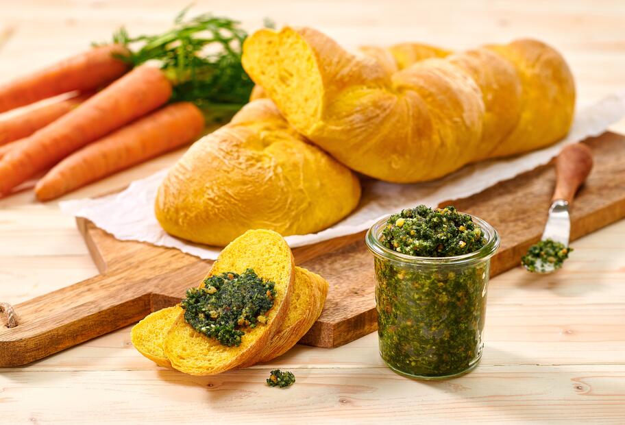 Karottenpesto aus Karottengrün