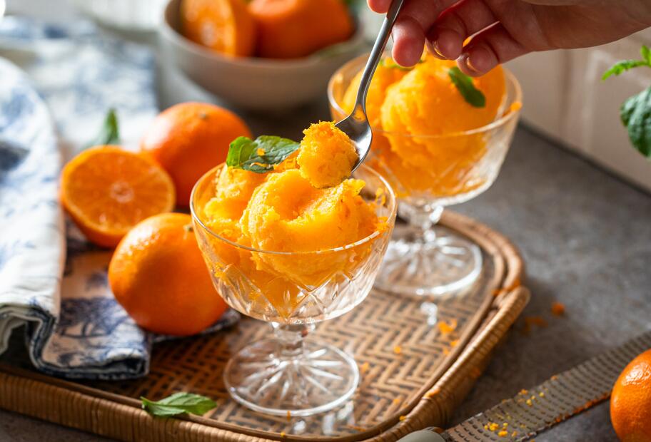 Cremiges Mandarinen-Sorbet