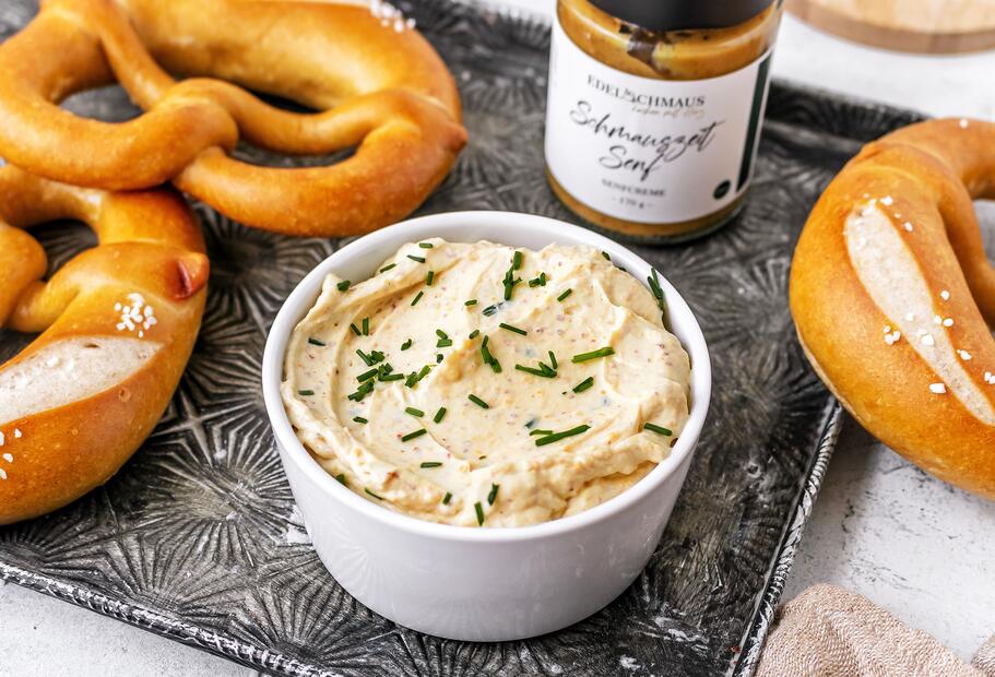 Brezeldip mit Senf in 5 Minuten