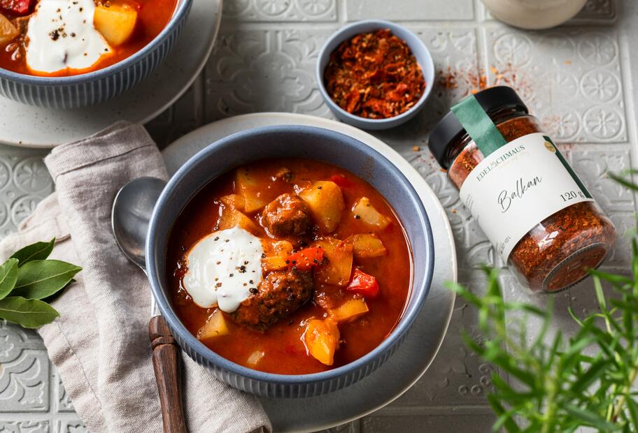 Würziges Gulasch Balkan Style