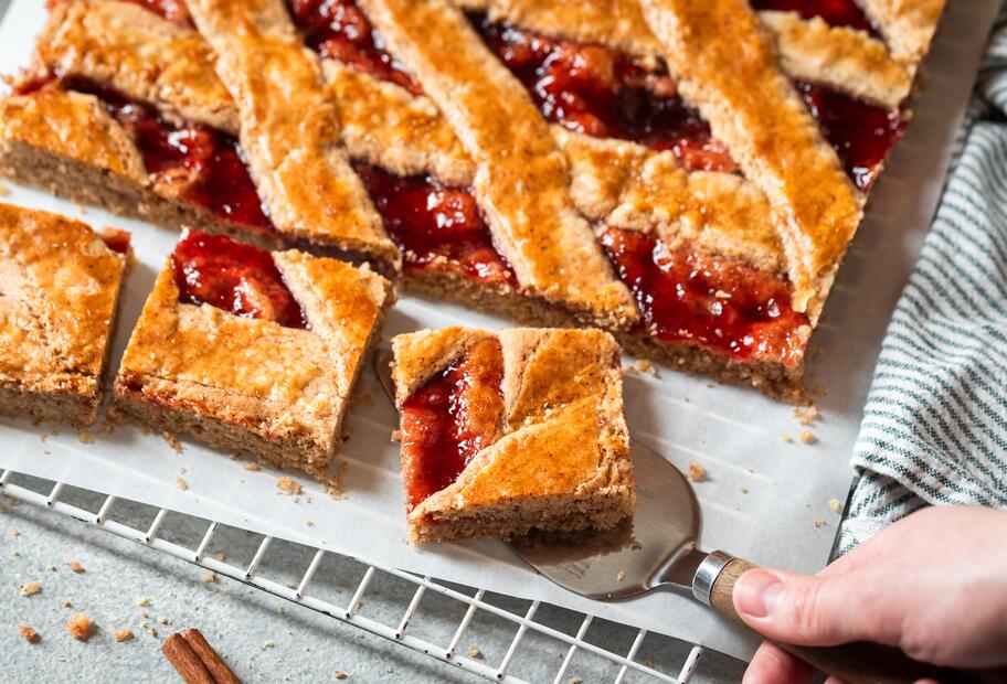 Schnelle Linzertorte vom Blech