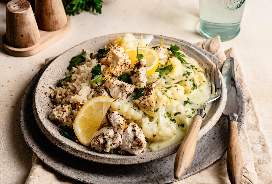 Leichtes Zitronen-Hähnchen mit Blumenkohlrahm