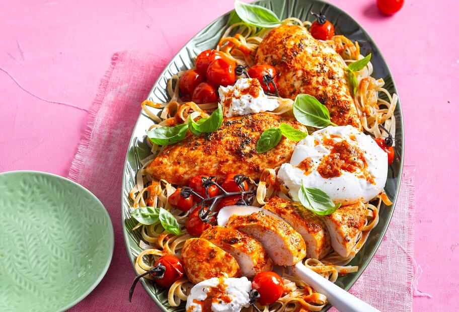 High-Protein-Hähnchen im Varoma&reg; mit Vollkorn-Pasta