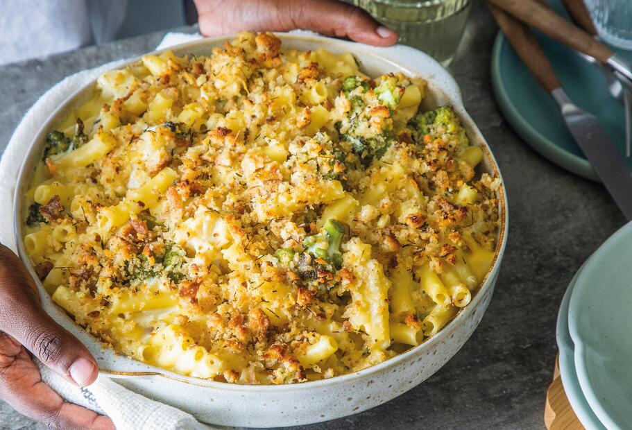 Makkaroni-Auflauf mit Blumenkohl und Brokkoli ohne Vorkochen