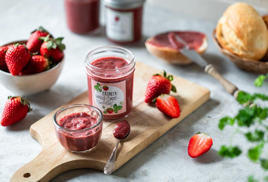 Erdbeer-Vanille-Samt Konfitüre ohne Gelierzucker