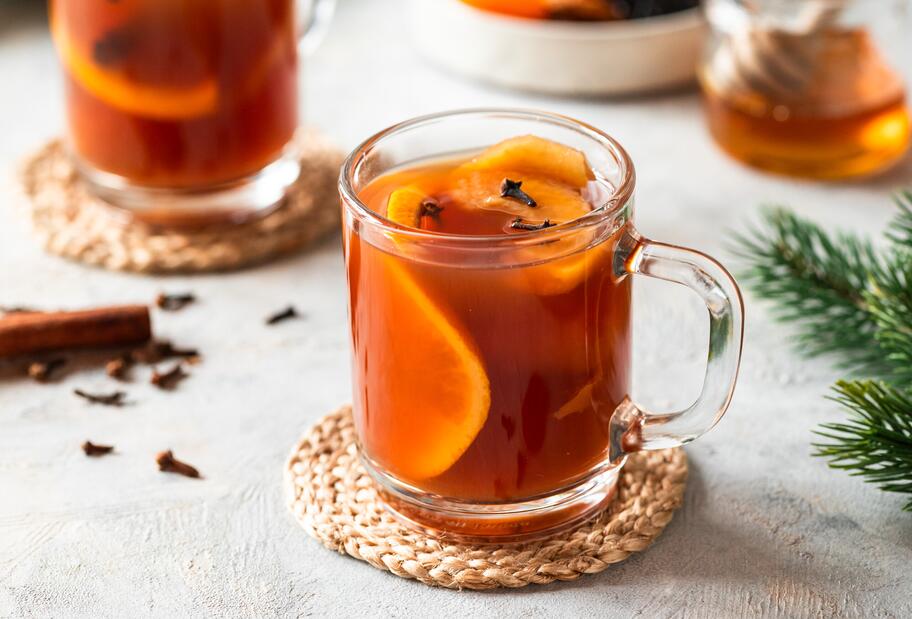 Weihnachtstee aus getrockneten Früchten (Weihnachtskompott)