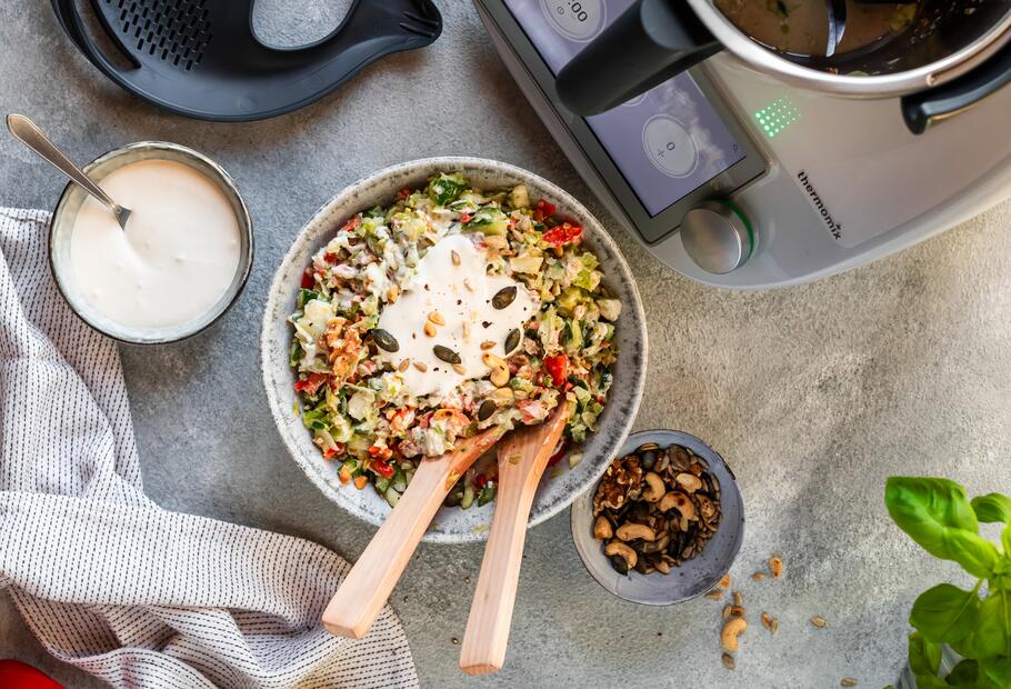 Eisbergsalat mit Cremedressing