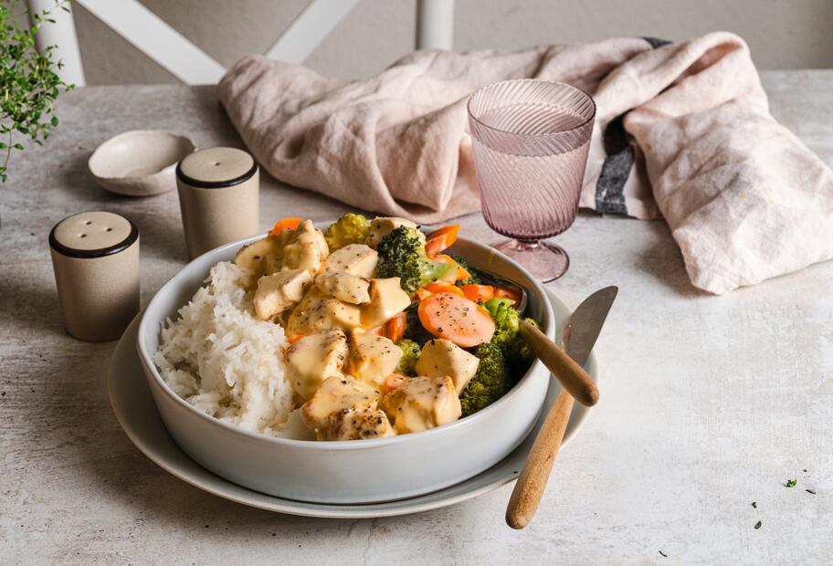 Hähnchen mit Käsesoße