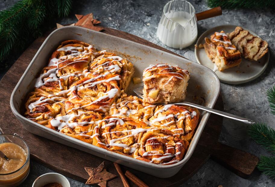 Warme Apfel-Zimt-Schnecken