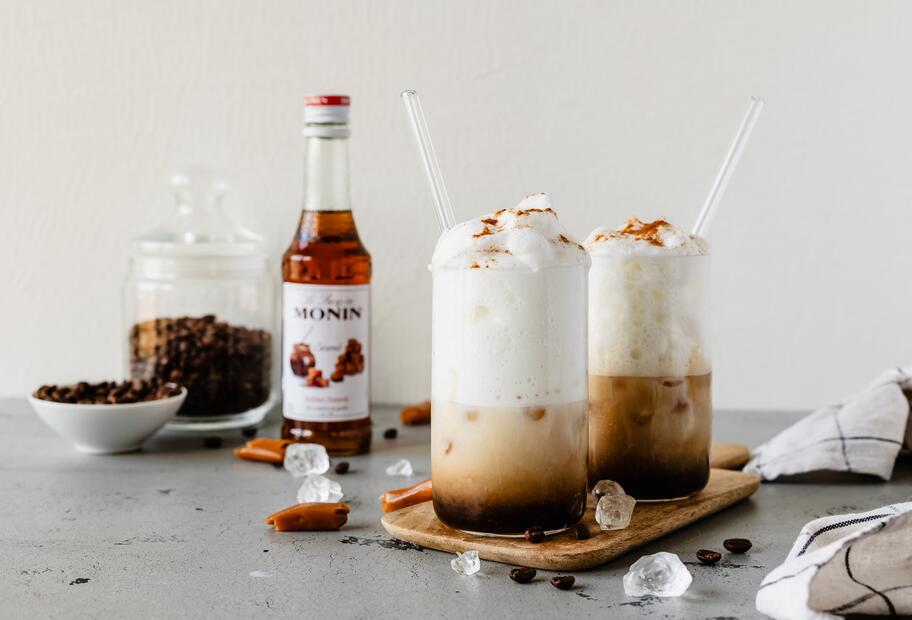 Shaken Eis-Karamell-Espresso