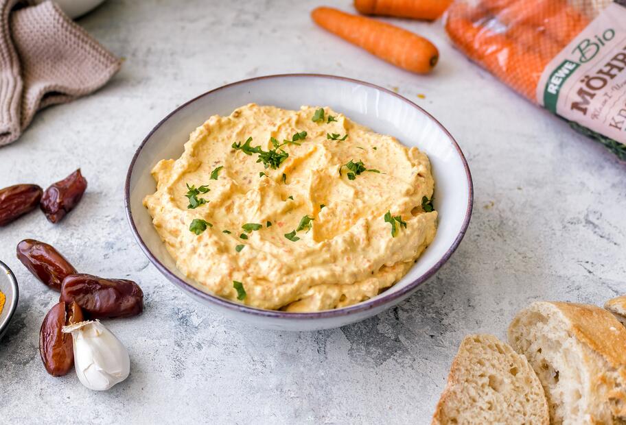 Currydip mit Möhren