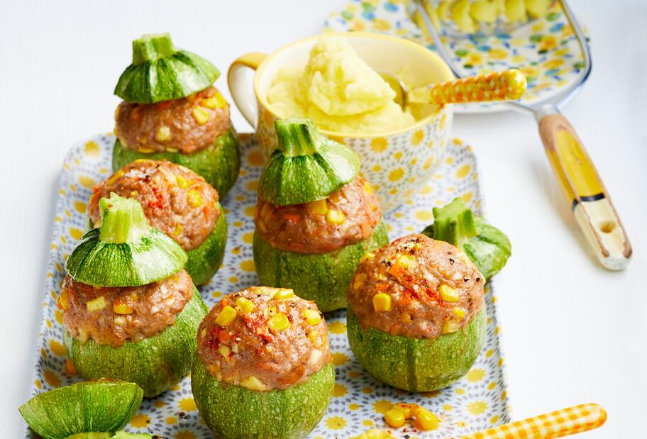 Gefüllte Zucchini con Carne