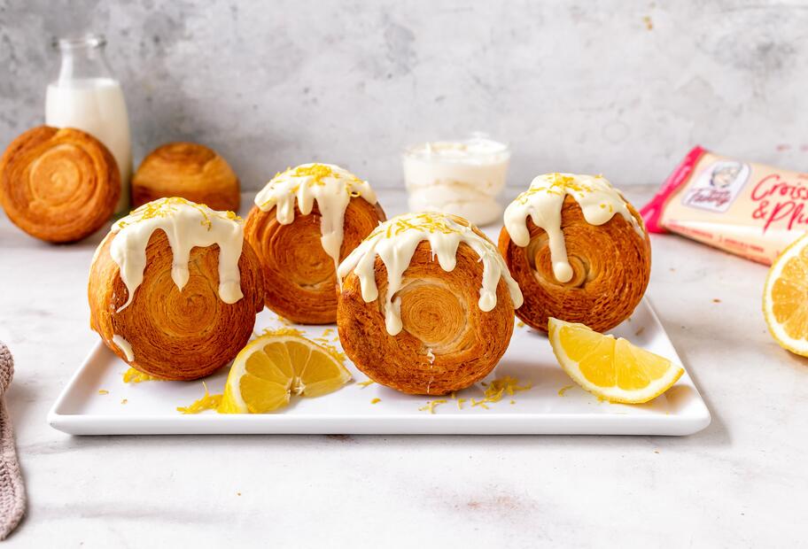 Lemon Cheesecake Croissant Rolls
