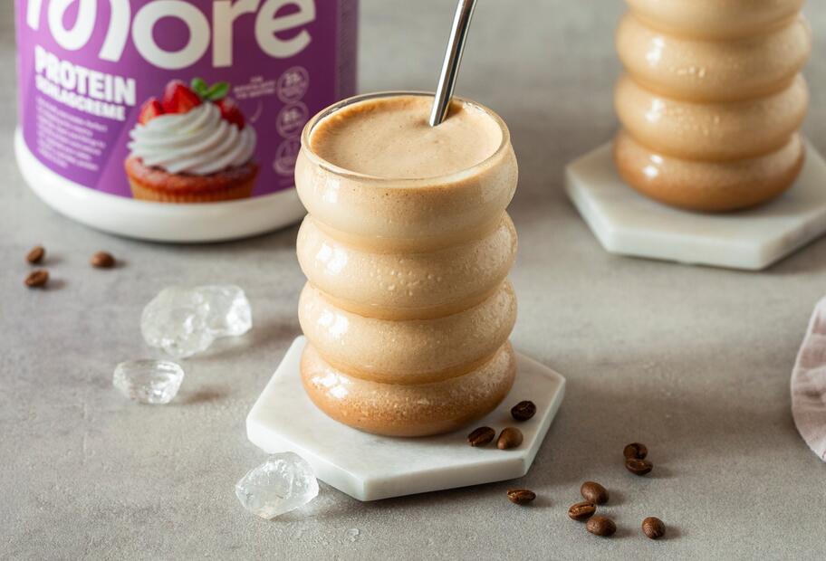 High Protein geeistes Kaffee-Wölkchen