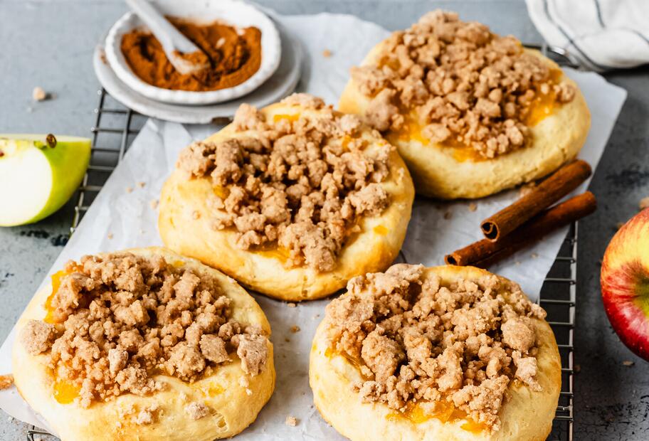 Apfel-Puddingtaler mit Zimtstreuseln