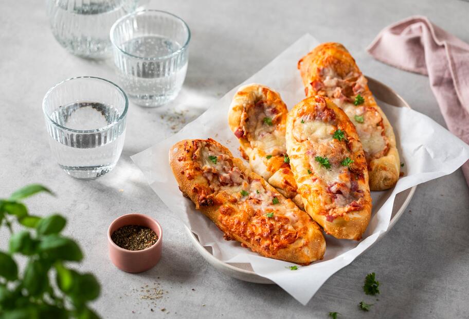 Ditsch Style Laugenpizza