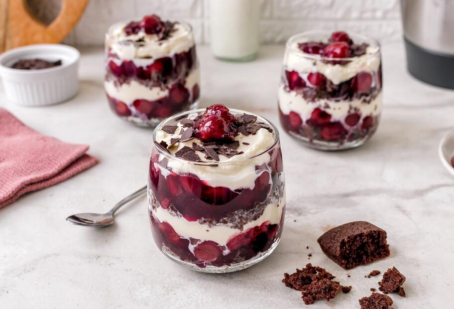 Schwarzwälder-Kirsch-Schicht-Dessert