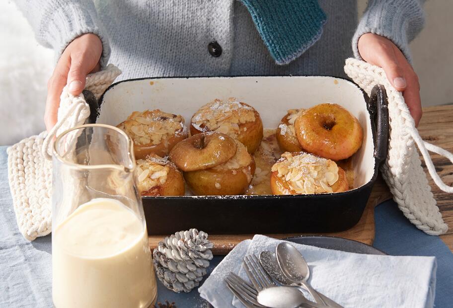 Bratapfel mit Marzipan