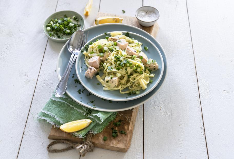 Tagliatelle mit Lachs