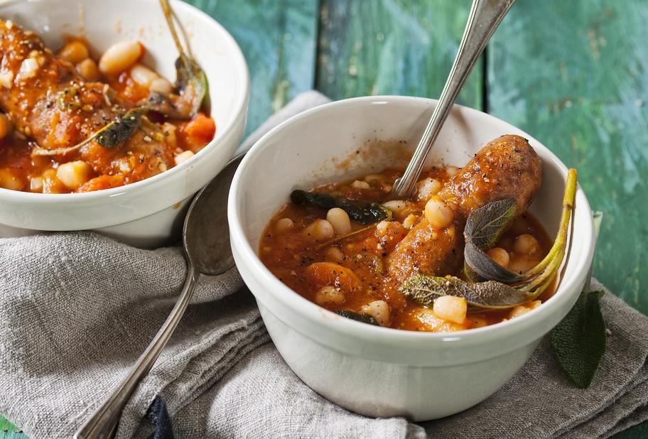 Tomaten-Cannellini-Topf mit Salsiccia