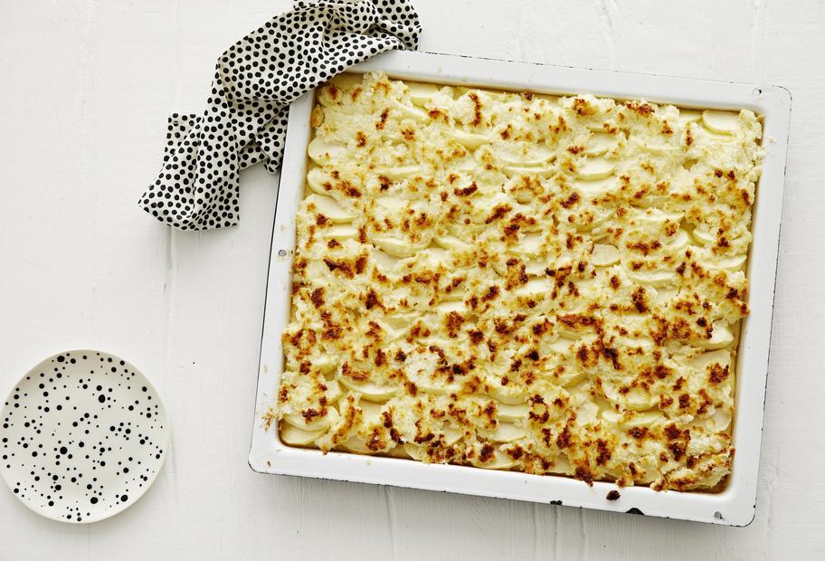 Buttermilch-Blechkuchen mit Apfel und Kokos für den Thermomix® Buttermilch-Blechkuchen mit Apfel und Kokos für den Thermomix®