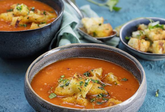 Tomatensüppchen mit Petersiliencroûtons für den Thermomix®