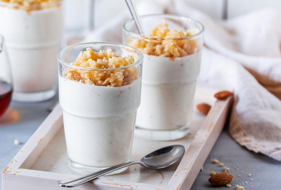 Quarkspeise mit Mandel-Apfel-Topping für den Thermomix® Quarkspeise mit Mandel-Apfel-Topping für den Thermomix®