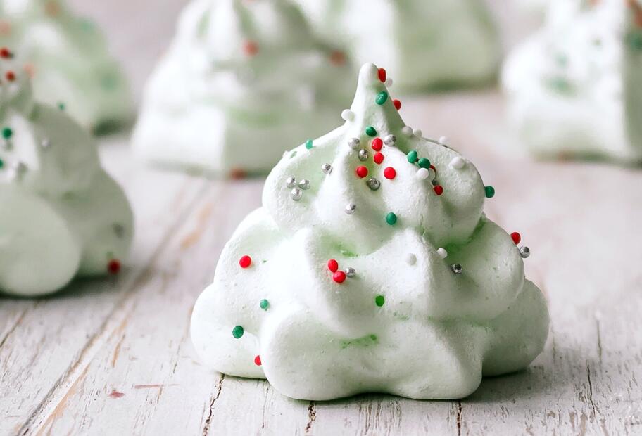 Weihnachtsbäumchen aus Baiser für den Thermomix®