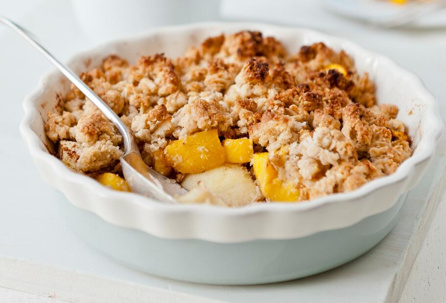Pfirsich-Crumble mit TK-Streuseln mit dem Thermomix® Pfirsich-Crumble mit TK-Streuseln mit dem Thermomix®