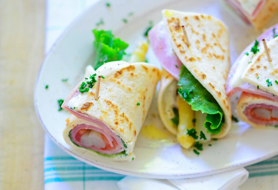 Spargel-Schinken-Röllchen mit Tortilla-Wraps für den Thermomix®