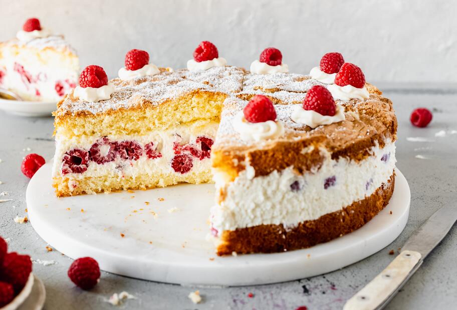 Käse-Sahne-Torte mit Himbeeren für den Thermomix®