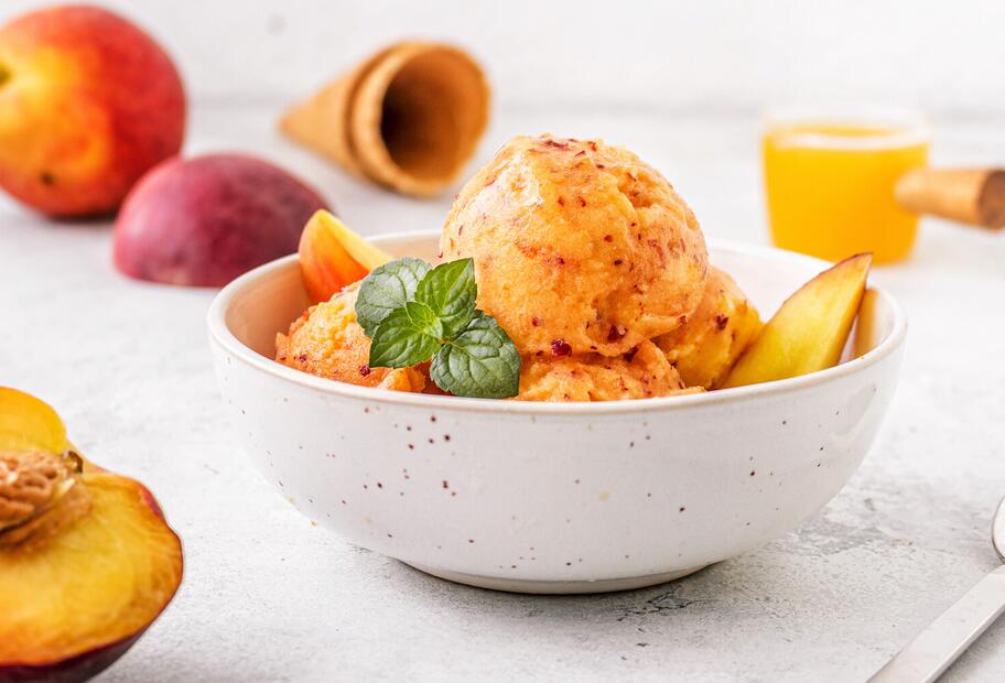 Pfirsich-Eis mit nur 3 Zutaten für den Thermomix®