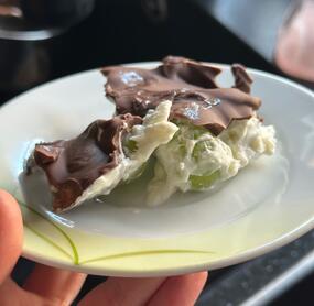 eine sehr leckere Erfrischung 😊 ich habe Skyr statt Naturjoghurt genommen, was aber genauso gut funktioniert hat ☺️