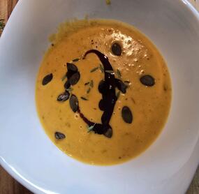 Eine sehr leckere und sättigende Suppe. Der Herbst kann kommen 🍂🍁🍂🎃
