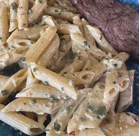 Super lecker, schnell gemacht! kann ich nur weiter empfehlen was das mit dem Cowboy zu tun erschließt mich leider nicht. 😂 Lein Speck und Bohnen drin 
