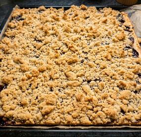 Sehr leckerer Kuchen. Wird wieder gebacken. Nur die Streusel waren mein eigenes Rezept. 😊