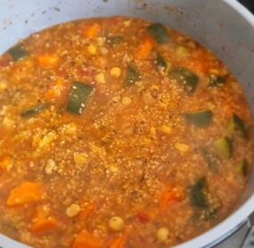 Habe etwas mehr gewürzt. Die Suppe ist wirklich gut und die Kräuter der Provence geben ihr einen richtig guten Kick👍