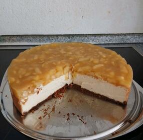 Diesen leckeren 😋 Kuchen 🎂 gab es am Samstag zum Kaffee ☕️, die ganze Familie war begeistert. Wird es wieder geben. Vielen Dank für das Rezept👍👍