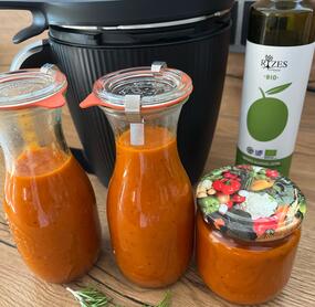 Macht wirklich Spaß mit dem Rezept! Habe ich schon voriges Jahr gekocht und kann ich nur weiter empfehlen. Ich habe beim Anbraten der Zwiebeln und Knobi noch frische Chili 🌶️ verwendet.