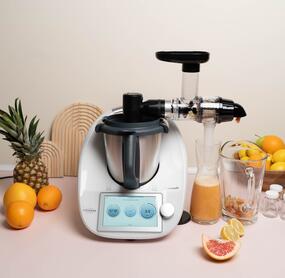 Der Thermomix® mit WunderCentix® Entsafter Zubehör