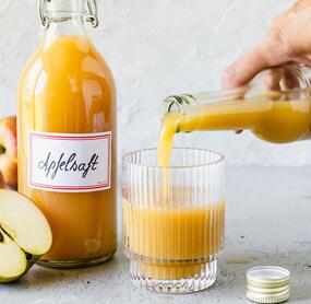 Selbstgemachter Apfelsaft