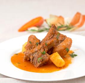 Bauernbratl mit Kartoffeln