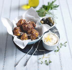 Hackbällchen SO WÜRZIG mit Parmesandip