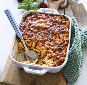 Maccheroni-Auflauf mit Tomatensoße