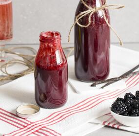 Brombeersirup mit Vanille für deine Drinks