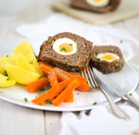 Falscher Hase mit Kartoffeln für das Osterfest