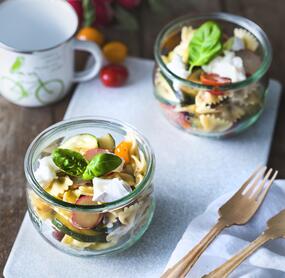 Nudelsalat mit Zucchini