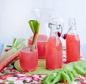 Rhabarbersaft