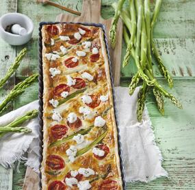 Spargeltarte mit Ziegenkäse