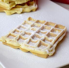 Grundrezept für Waffeln mit Crème fraîche